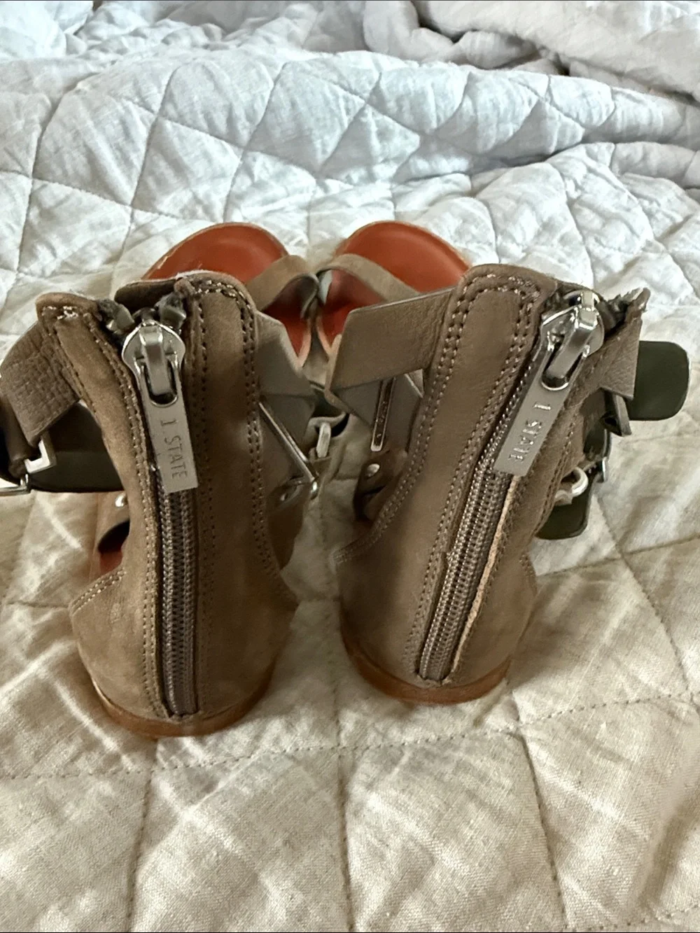 1 State Women’s Olive Strappy Leather Sandals - size 7